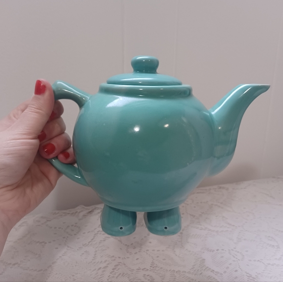70s Smiling Tea Pot - Picture 6 of 8
